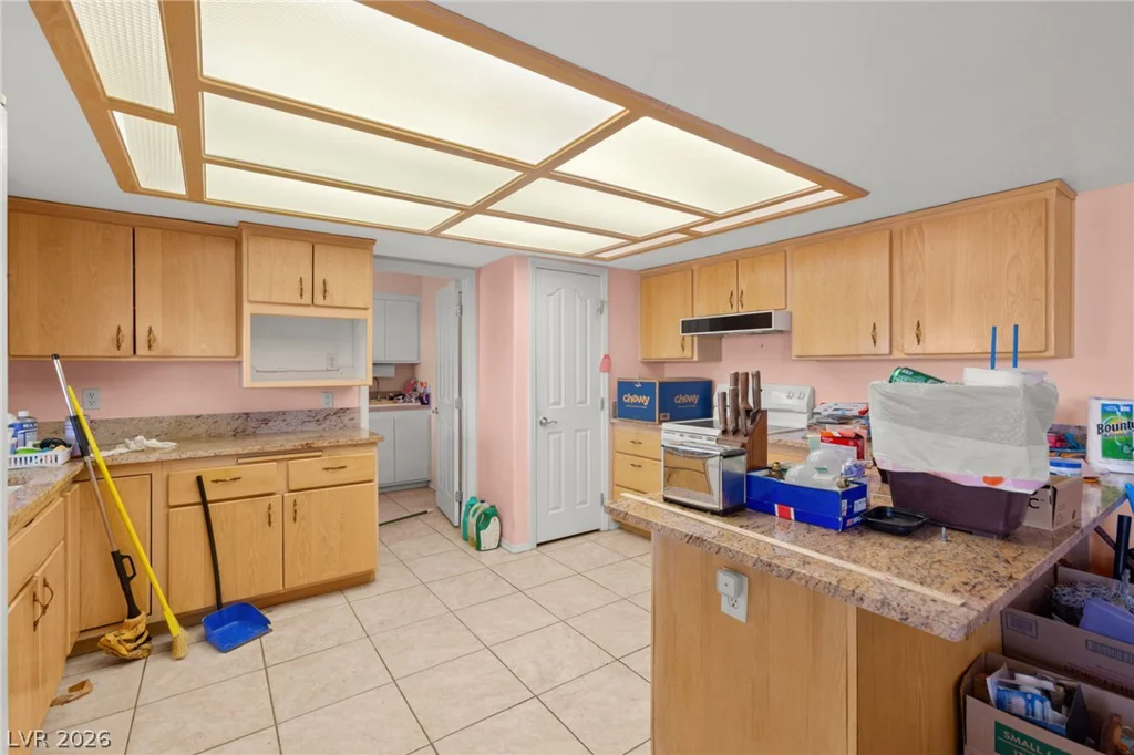 270 Middleton, Henderson, NV 89015