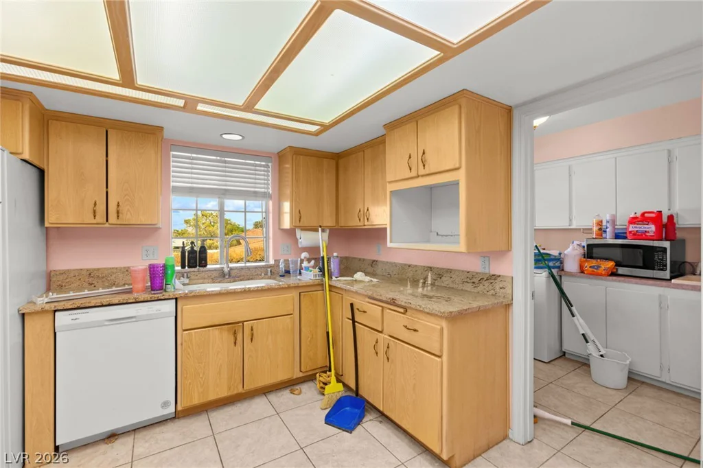 270 Middleton, Henderson, NV 89015
