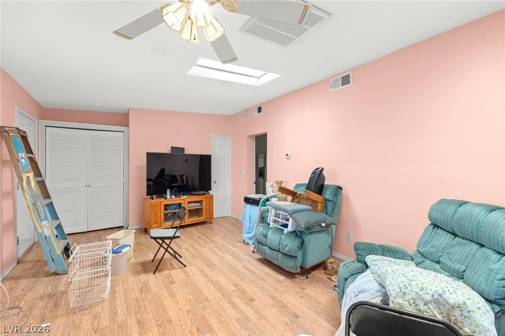 270 Middleton, Henderson, NV 89015