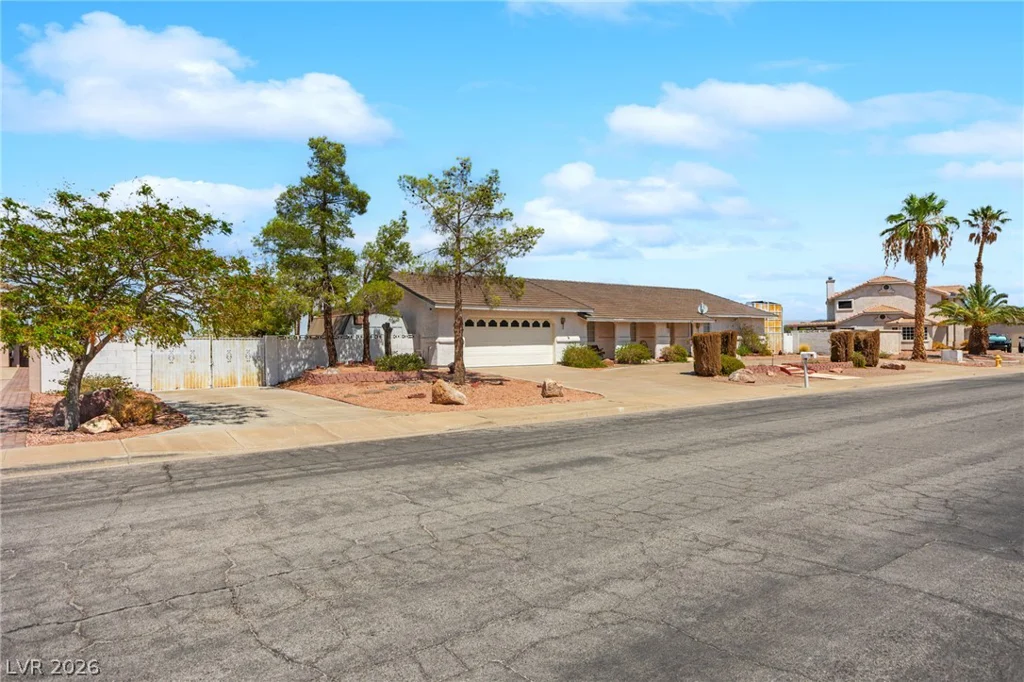 270 Middleton, Henderson, NV 89015