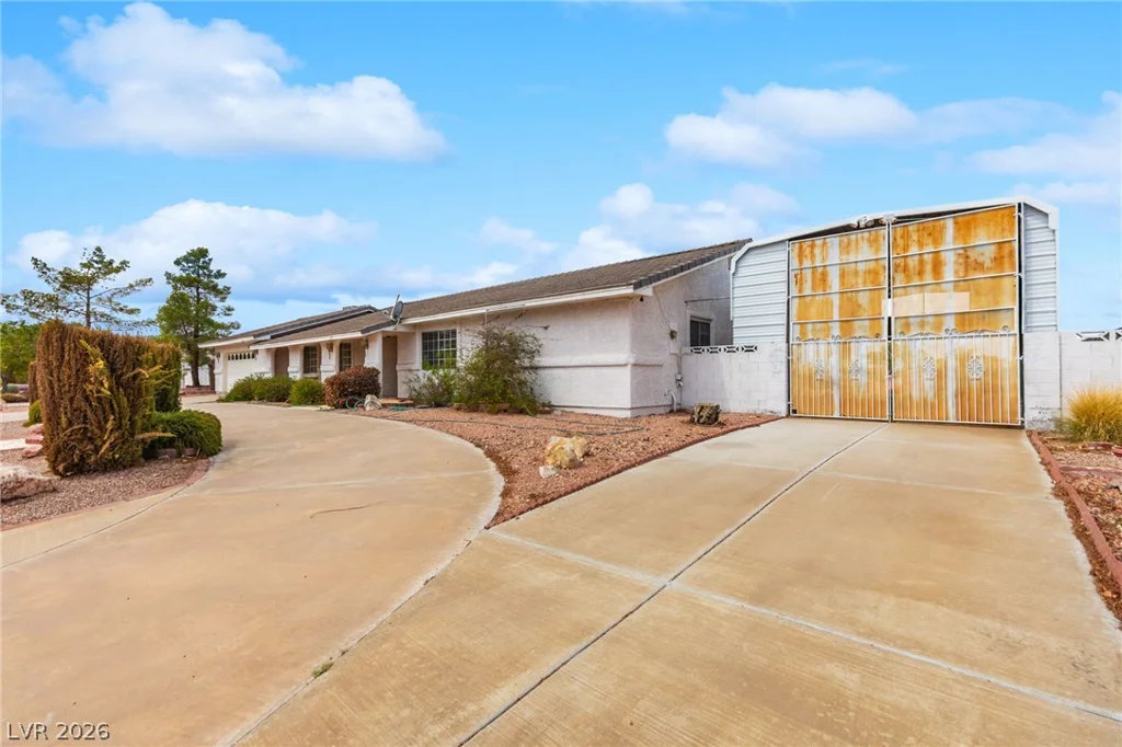 270 Middleton, Henderson, NV 89015