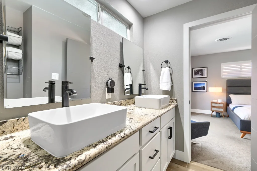 2812 Burton, Las Vegas, NV 89102