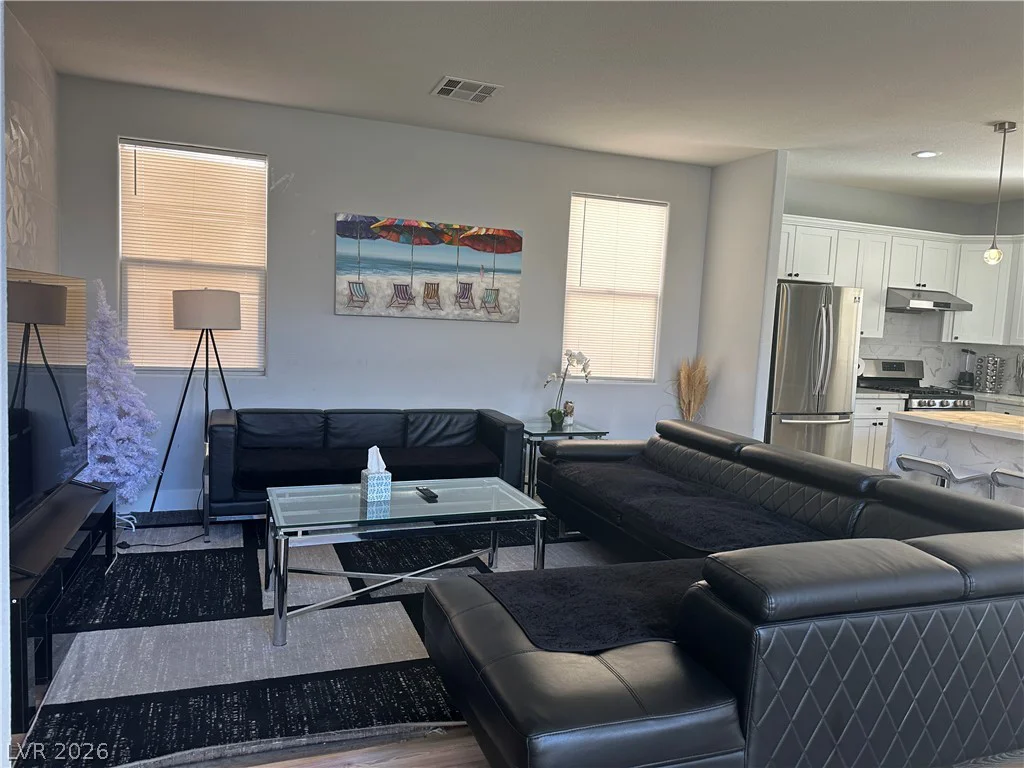 8901 Kingswood, Las Vegas, NV 89147
