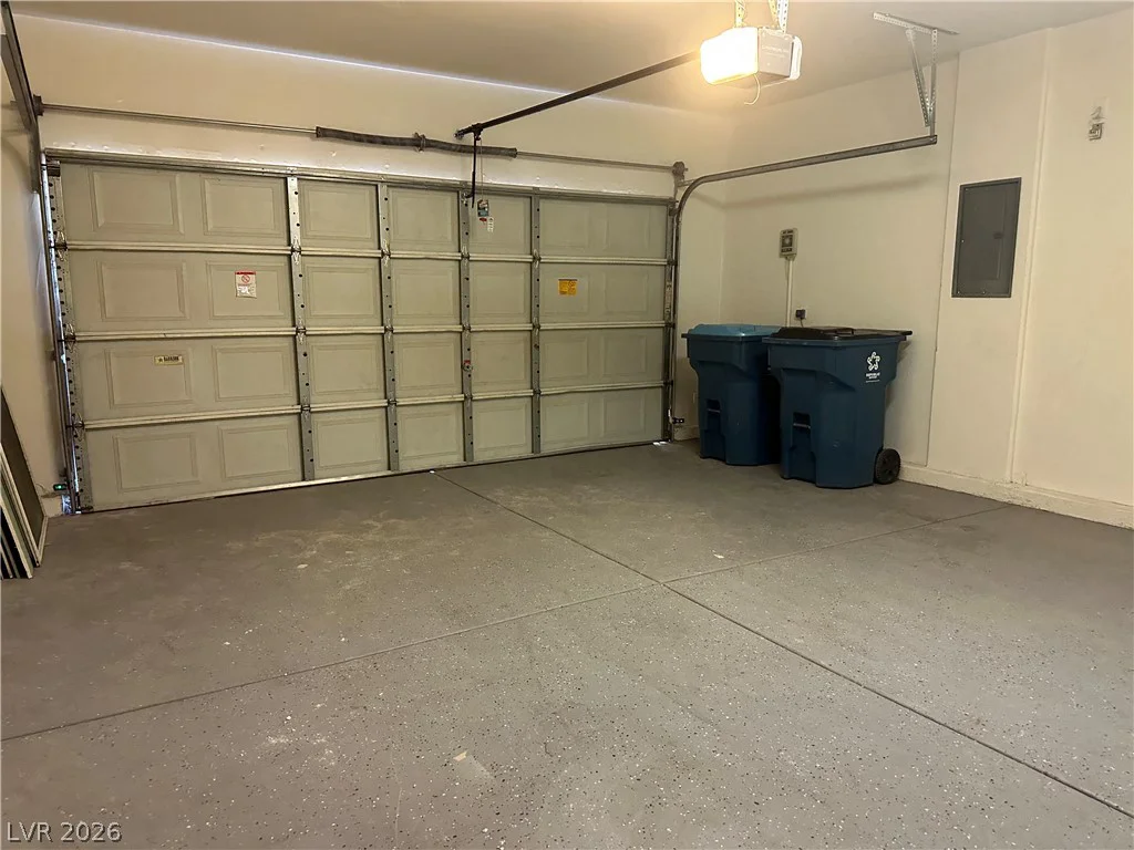 8901 Kingswood, Las Vegas, NV 89147