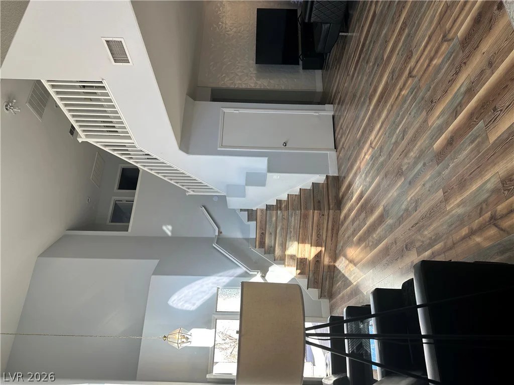 8901 Kingswood, Las Vegas, NV 89147