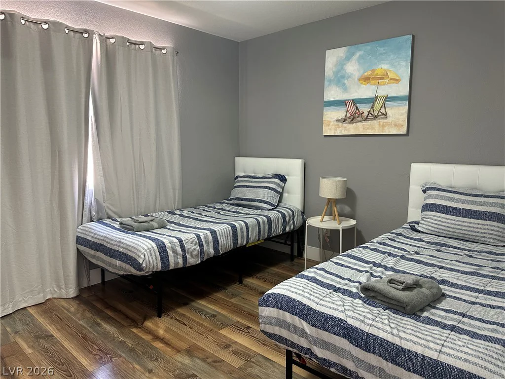 8901 Kingswood, Las Vegas, NV 89147