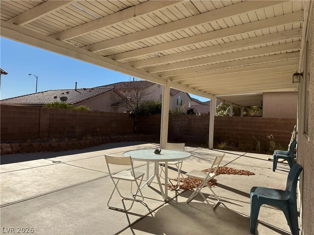 8901 Kingswood, Las Vegas, NV 89147