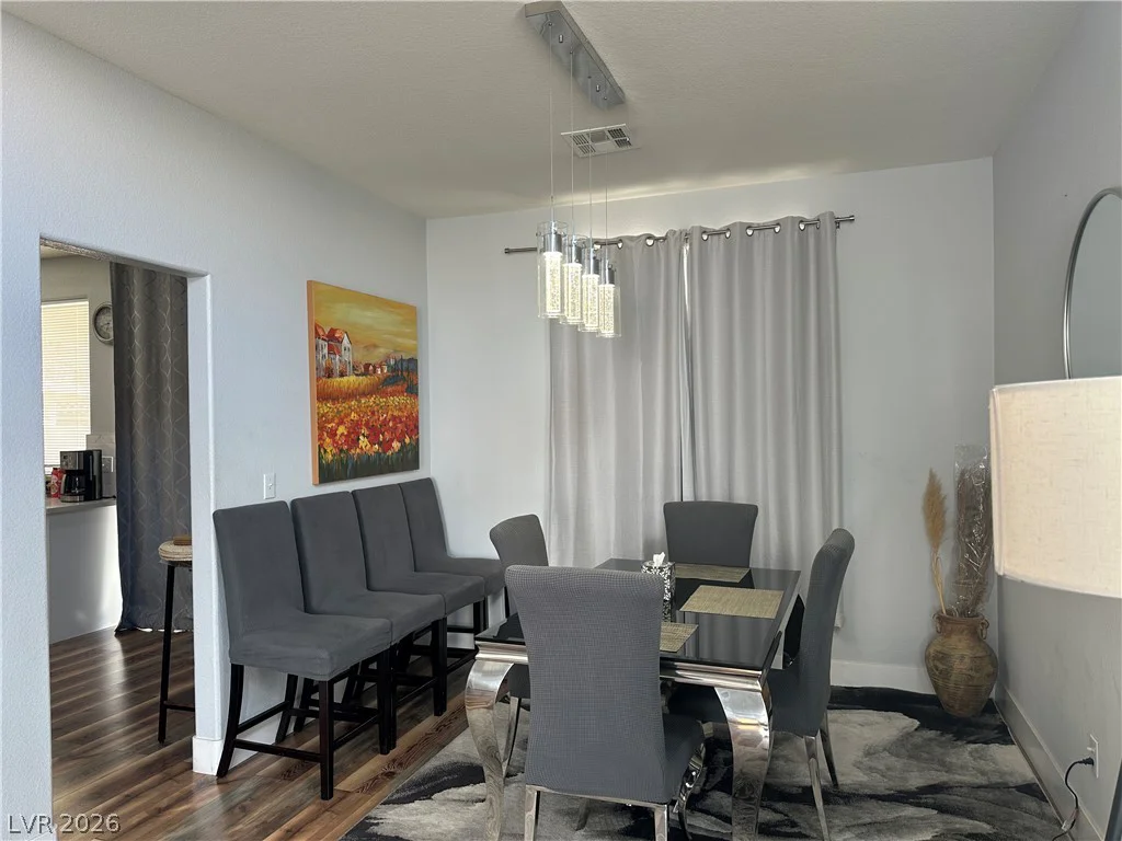 8901 Kingswood, Las Vegas, NV 89147