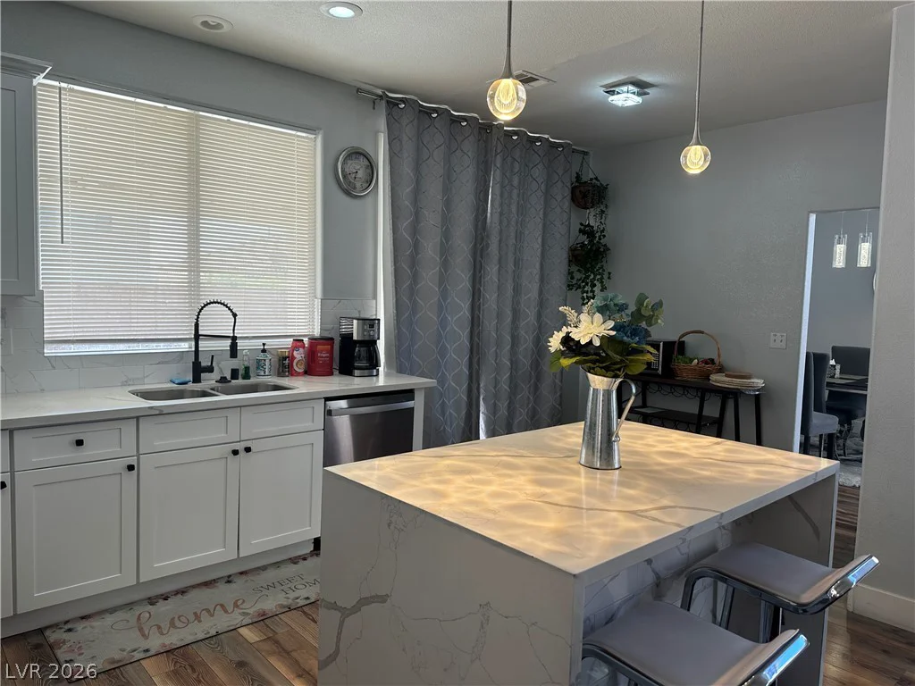 8901 Kingswood, Las Vegas, NV 89147