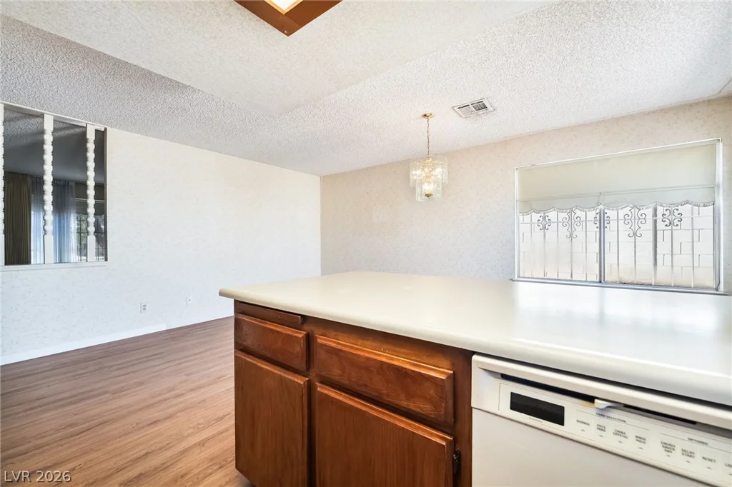439 Sunburst, Henderson, NV 89002