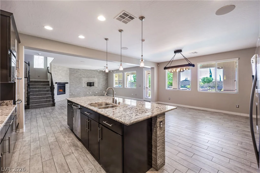 12255 CRYSTAL SHORE, Las Vegas, NV 89138