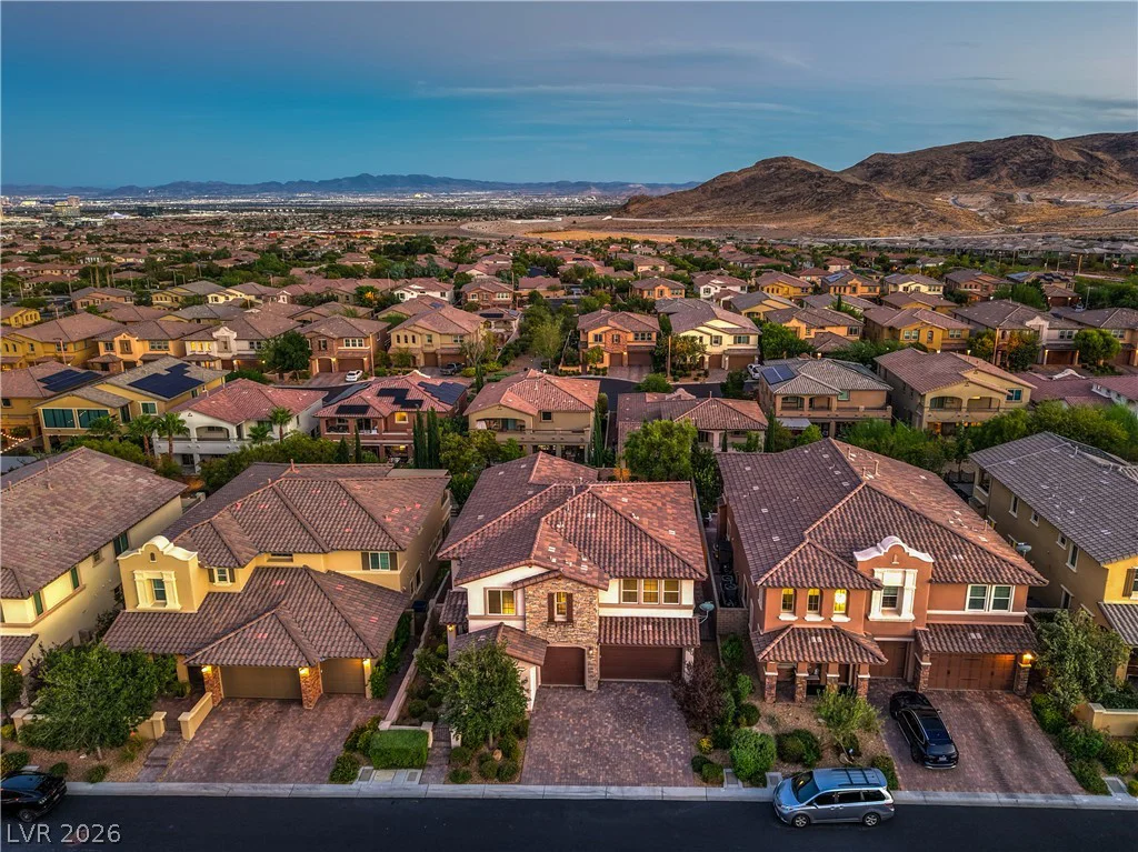 12255 CRYSTAL SHORE, Las Vegas, NV 89138