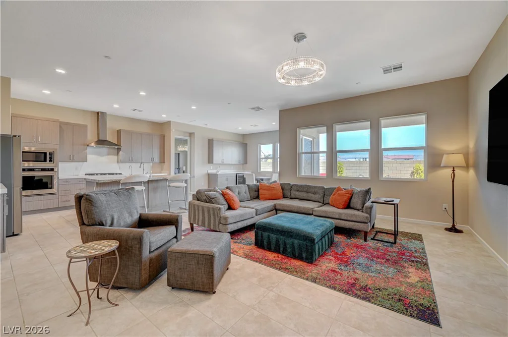 10124 Meandering Dell, Las Vegas, NV 89166