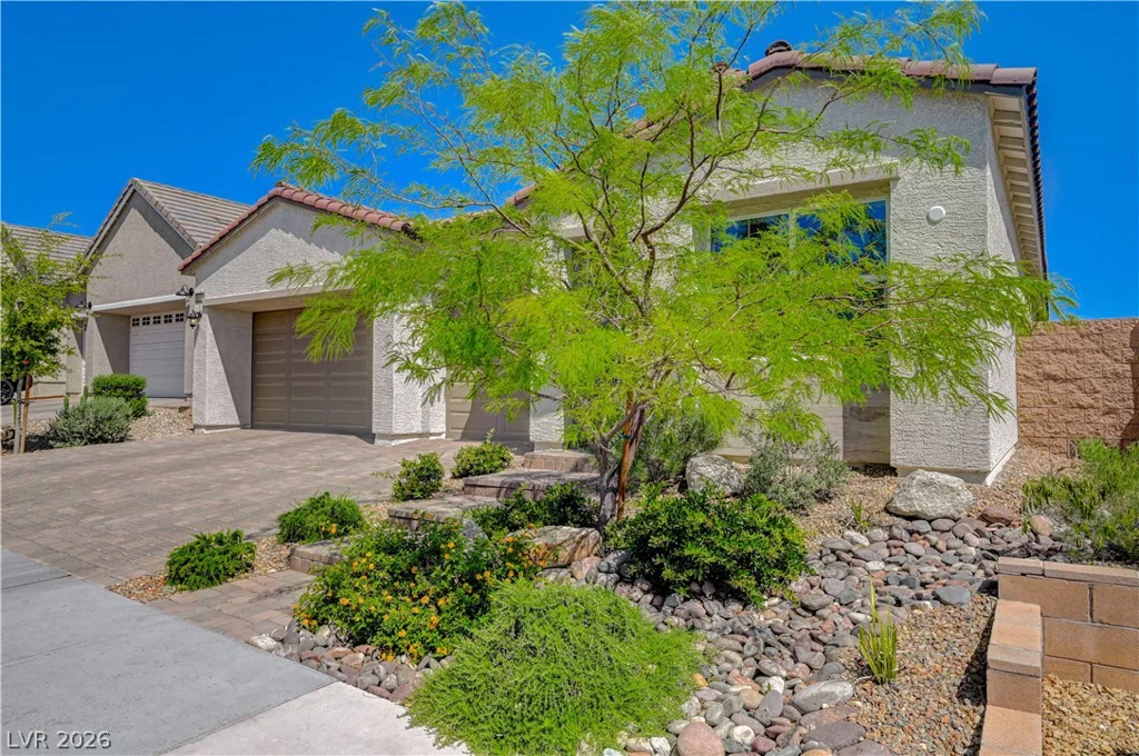 10124 Meandering Dell, Las Vegas, NV 89166