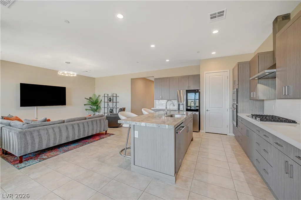 10124 Meandering Dell, Las Vegas, NV 89166