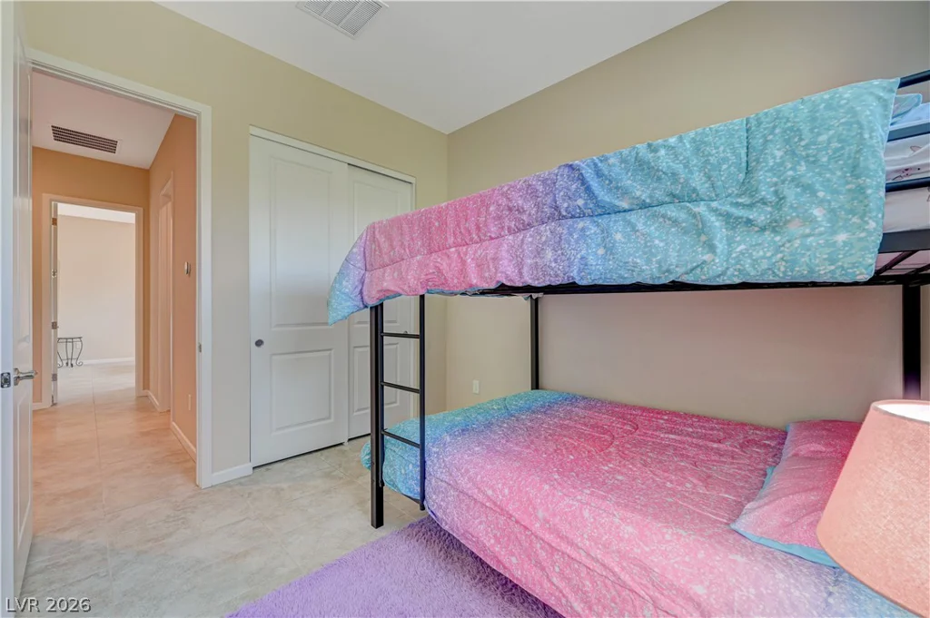 10124 Meandering Dell, Las Vegas, NV 89166