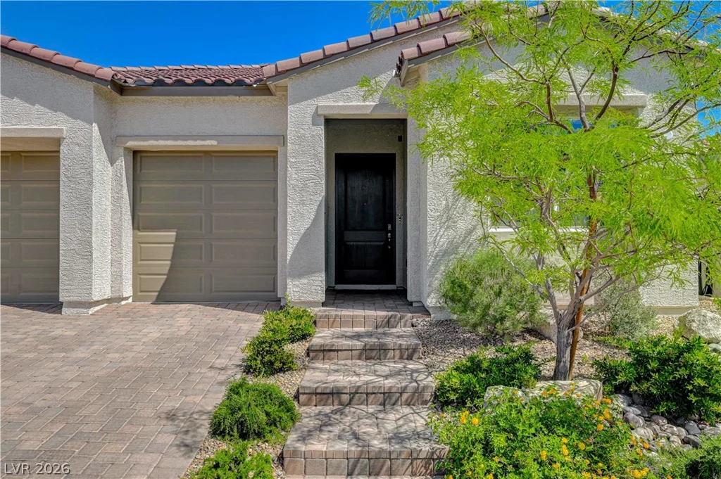 10124 Meandering Dell, Las Vegas, NV 89166