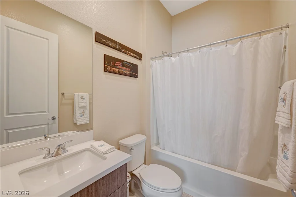 10124 Meandering Dell, Las Vegas, NV 89166