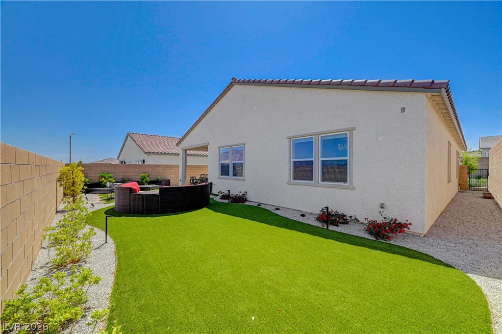 10124 Meandering Dell, Las Vegas, NV 89166