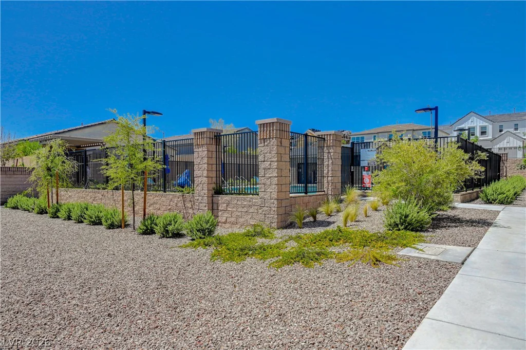 10124 Meandering Dell, Las Vegas, NV 89166