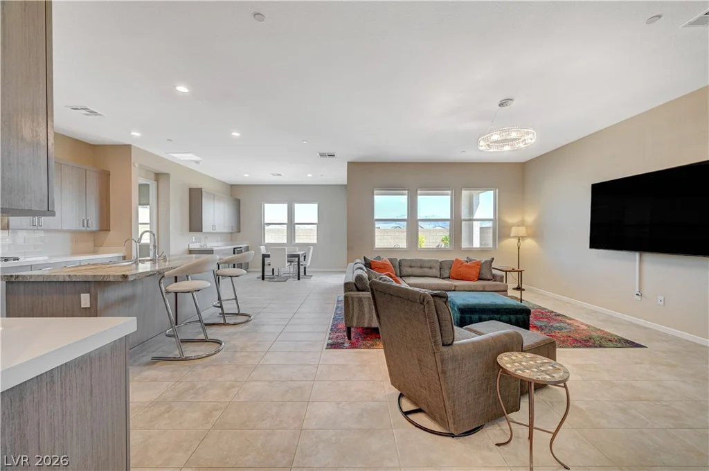 10124 Meandering Dell, Las Vegas, NV 89166
