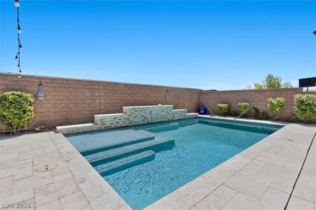 10334 Mopan, Las Vegas, NV 89178