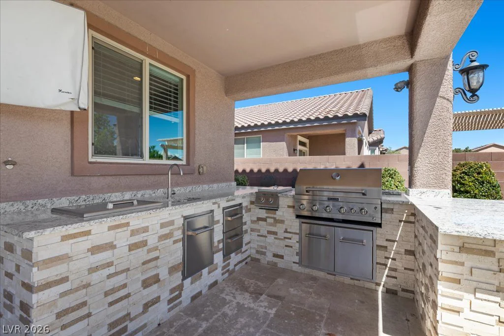 10334 Mopan, Las Vegas, NV 89178