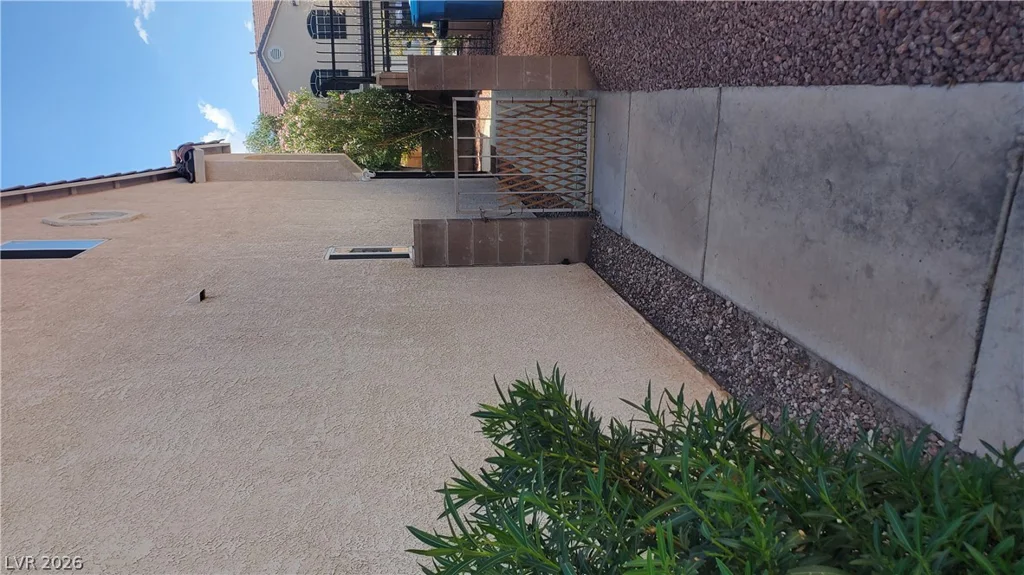 5319 Railroad Spikes, Las Vegas, NV 89118