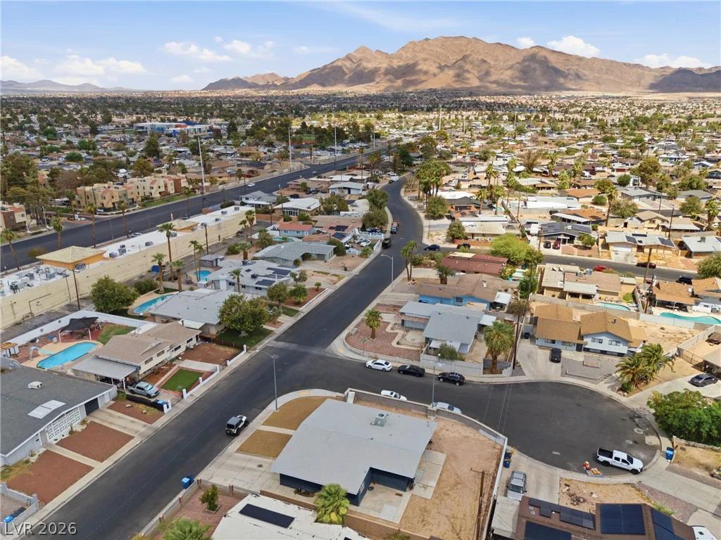 5135 Champions, Las Vegas, NV 89142