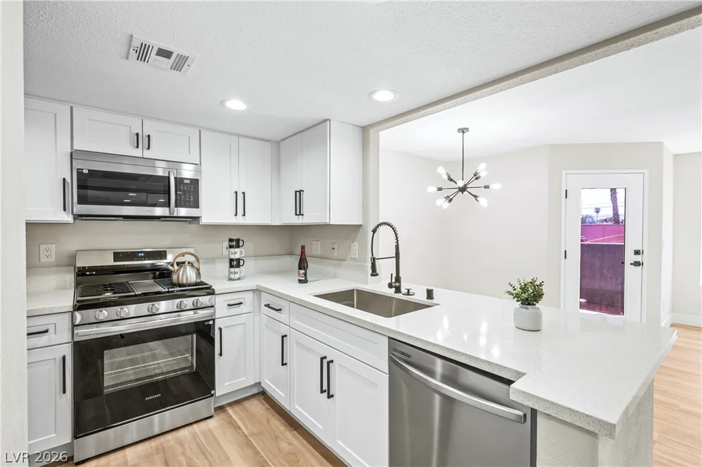 1830 Pecos, Las Vegas, NV 89115
