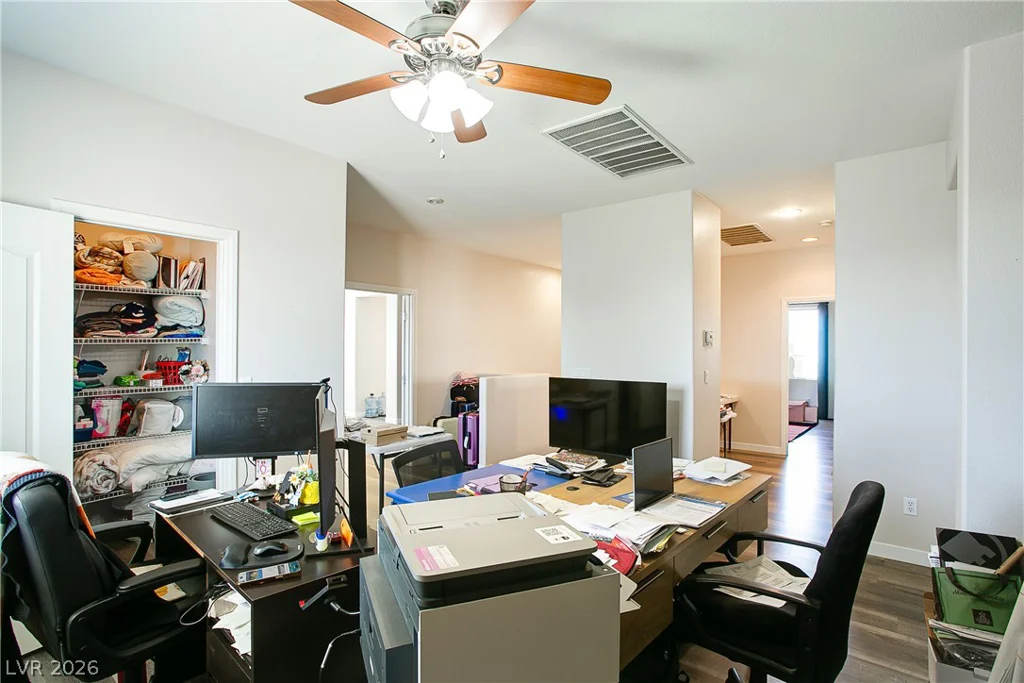 5520 Oatfield, North Las Vegas, NV 89081