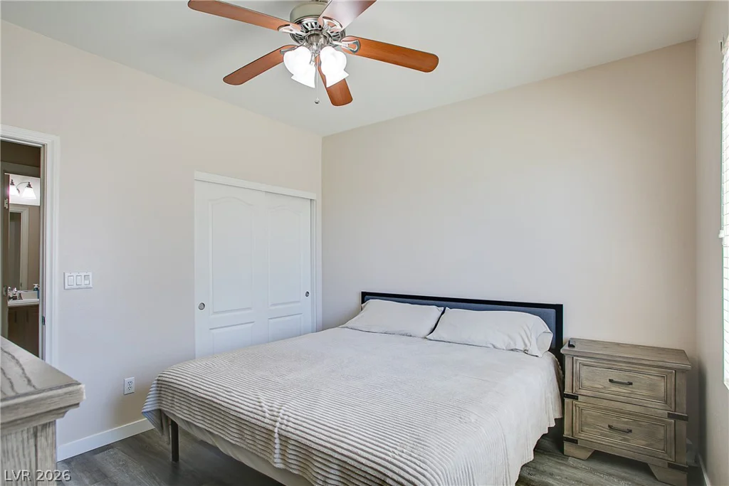 5520 Oatfield, North Las Vegas, NV 89081