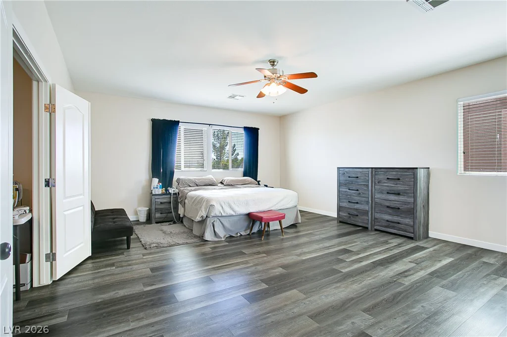 5520 Oatfield, North Las Vegas, NV 89081