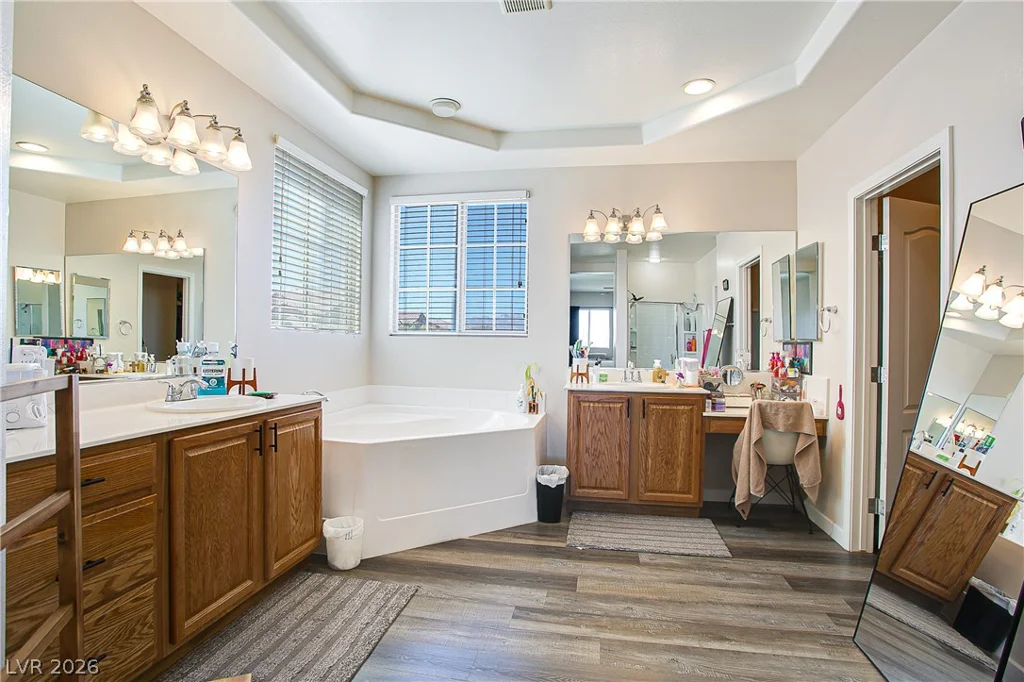 5520 Oatfield, North Las Vegas, NV 89081