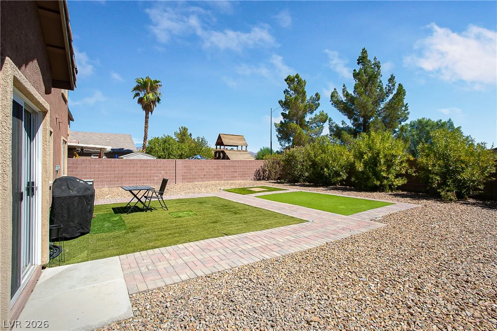 5520 Oatfield, North Las Vegas, NV 89081