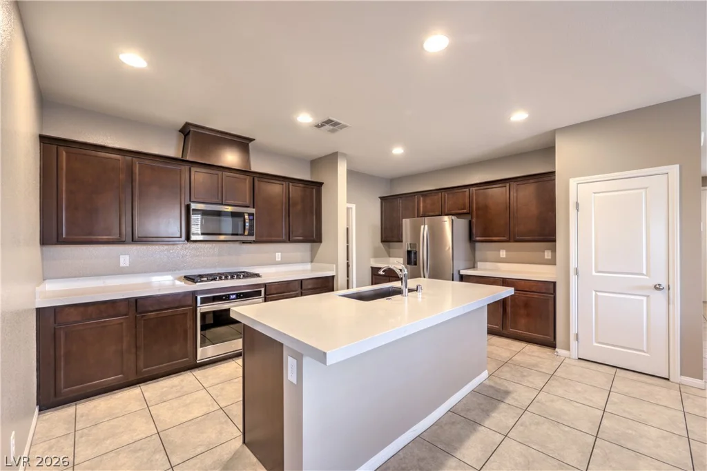 4658 Chestnut Tiger, North Las Vegas, NV 89031
