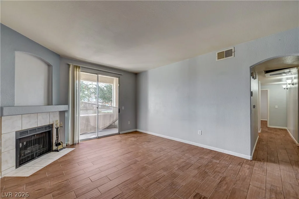 1405 Nellis, Las Vegas, NV 89104
