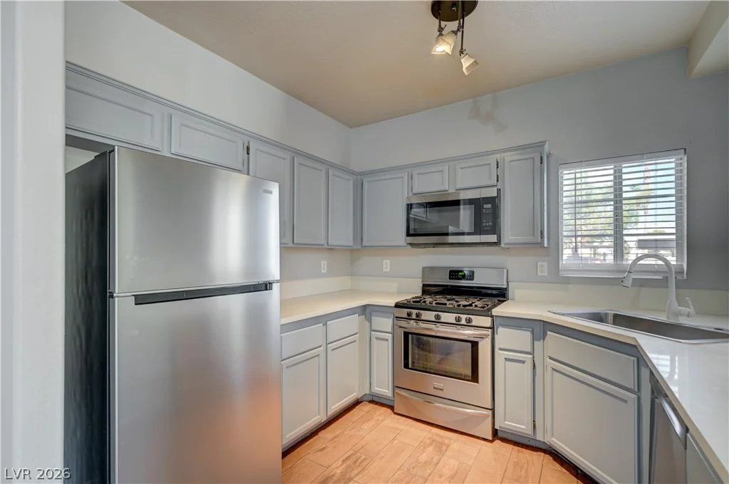 1405 Nellis, Las Vegas, NV 89104
