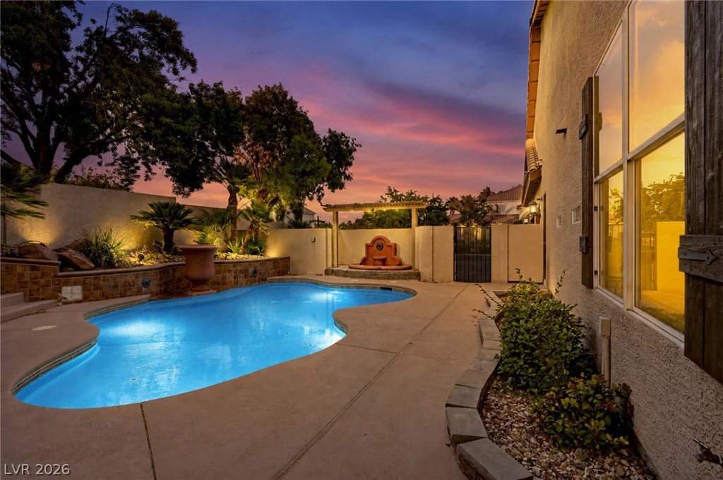 7651 Man O War, Las Vegas, NV 89131
