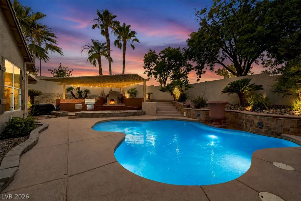 7651 Man O War, Las Vegas, NV 89131