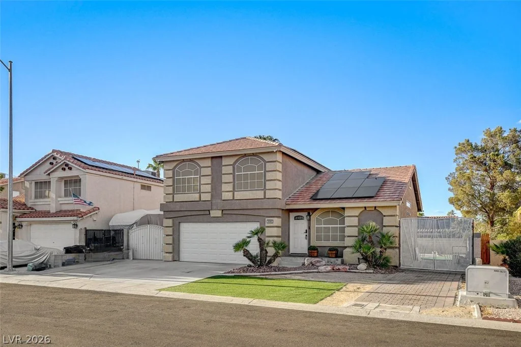 1496 Silver Glen, Las Vegas, NV 89123