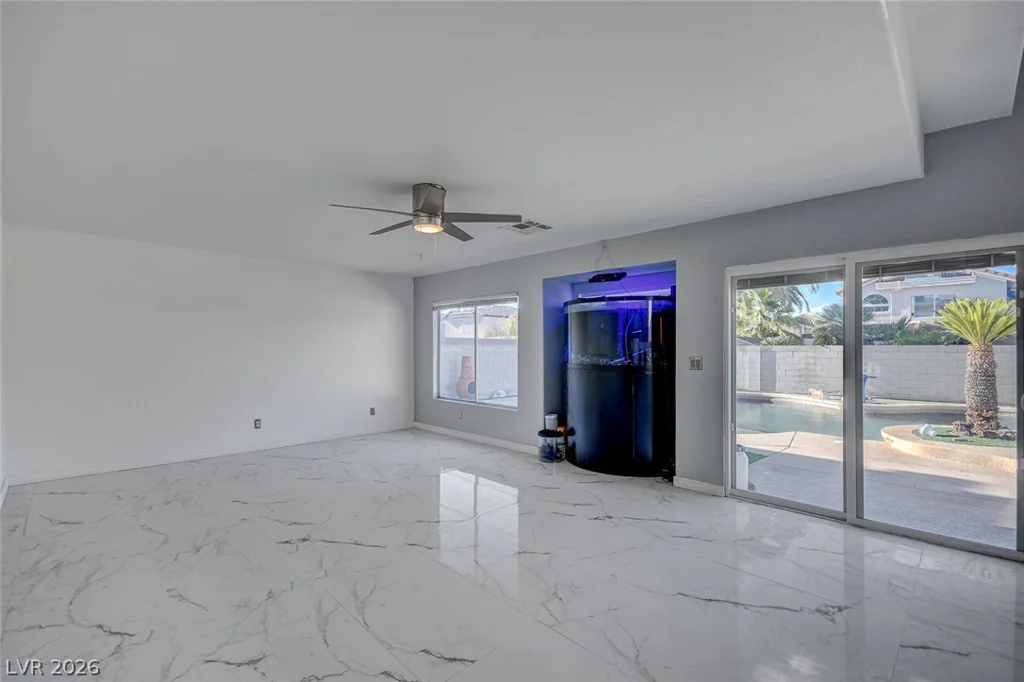 1496 Silver Glen, Las Vegas, NV 89123