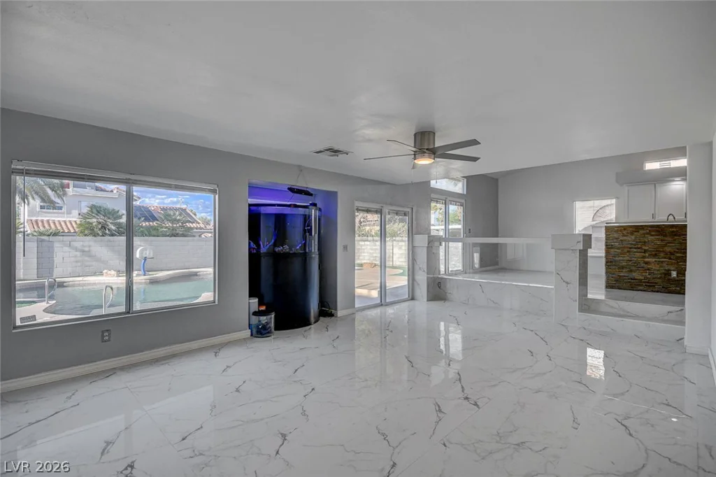 1496 Silver Glen, Las Vegas, NV 89123
