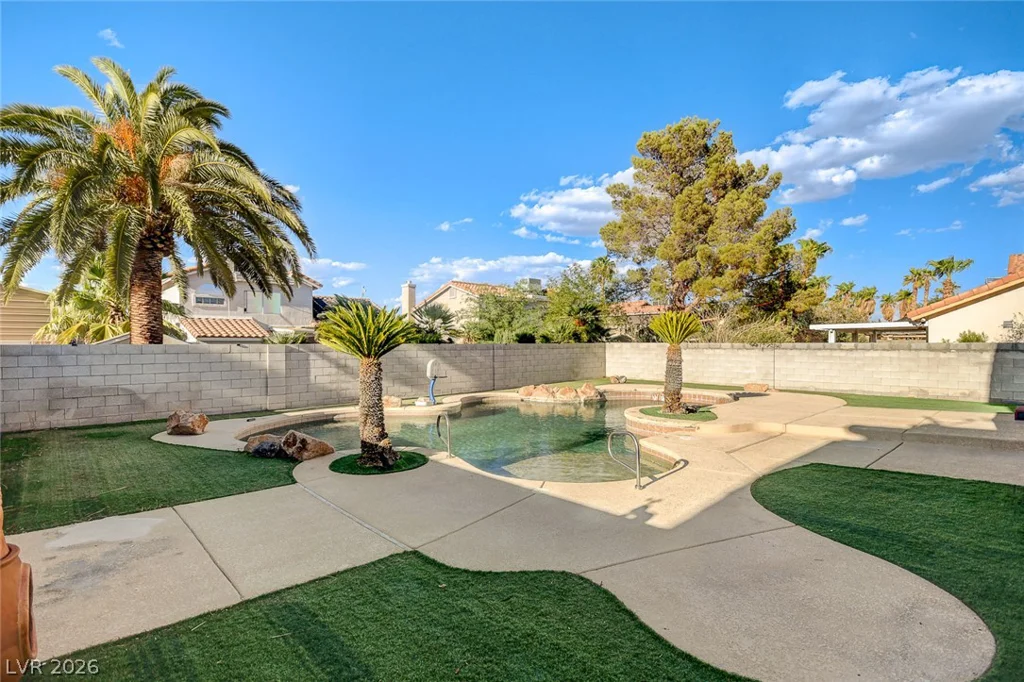 1496 Silver Glen, Las Vegas, NV 89123
