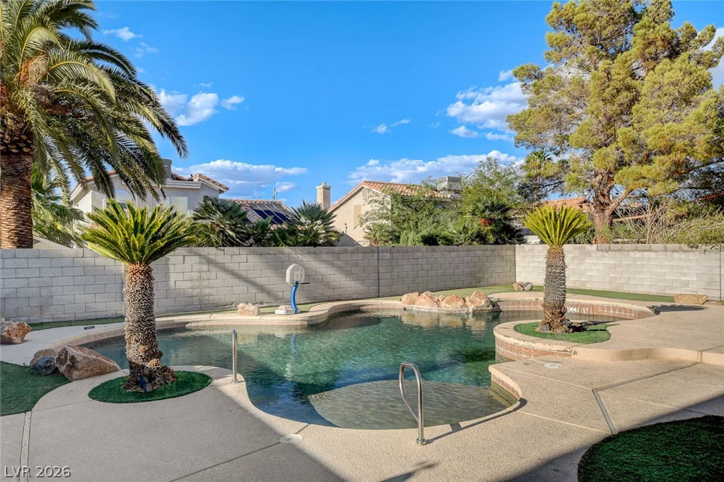 1496 Silver Glen, Las Vegas, NV 89123