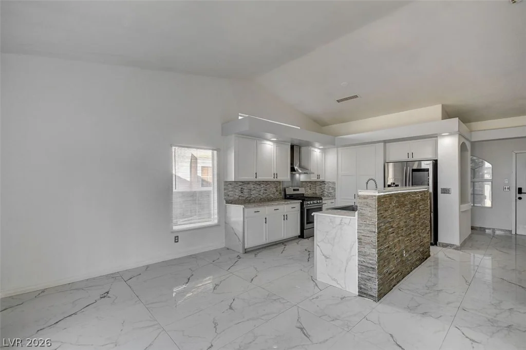 1496 Silver Glen, Las Vegas, NV 89123