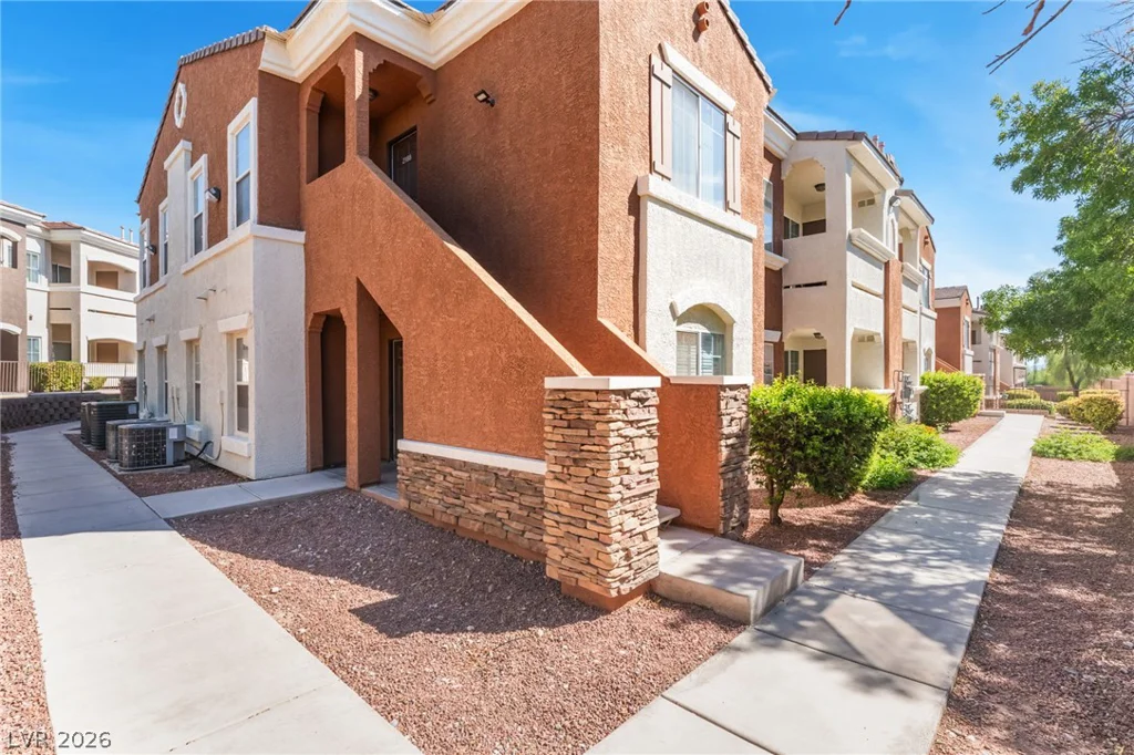 9303 GILCREASE, Las Vegas, NV 89149