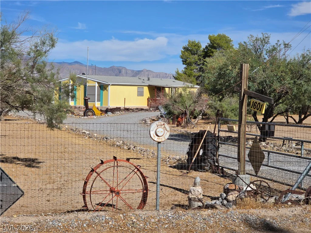1601 Appaloosa, Pahrump, NV 89060