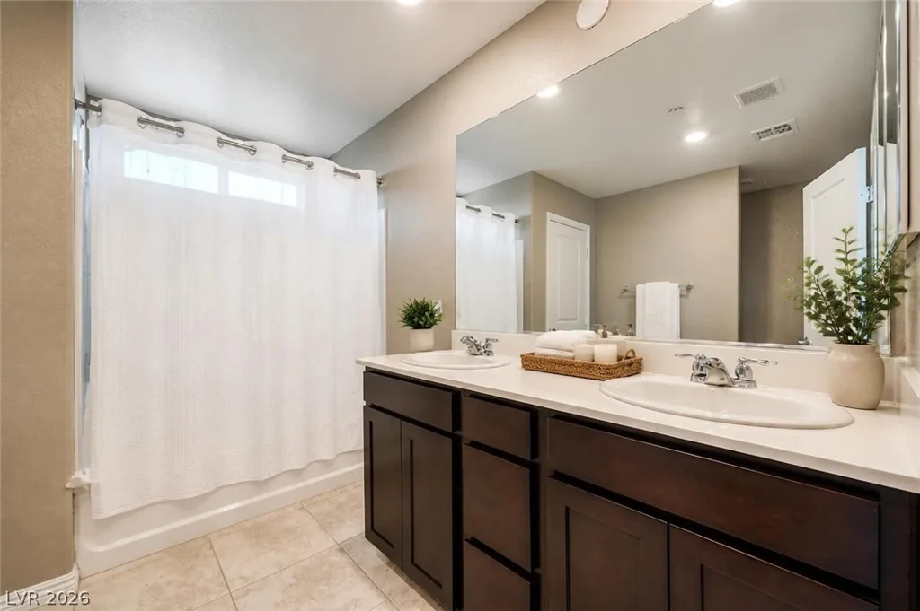 2850 Rolling Brook, Henderson, NV 89044
