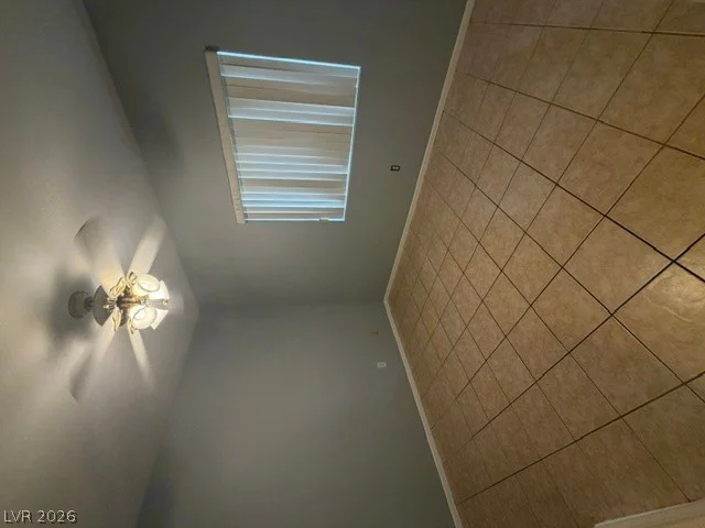 5751 Hacienda, Las Vegas, NV 89122